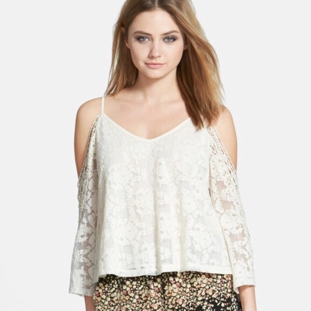 ASTR Cold Shoulder Lace Top